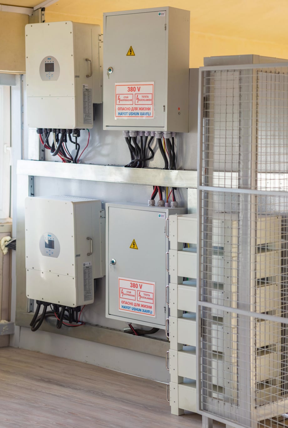 DEYE SUN-12K-SG01LP3 параллельное соединение